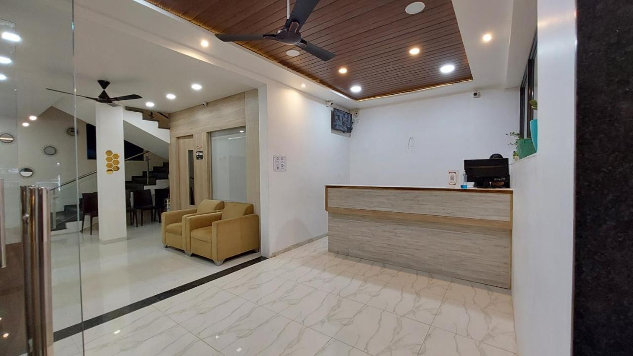 فندق Onella Regency بانتشجانى المظهر الخارجي الصورة