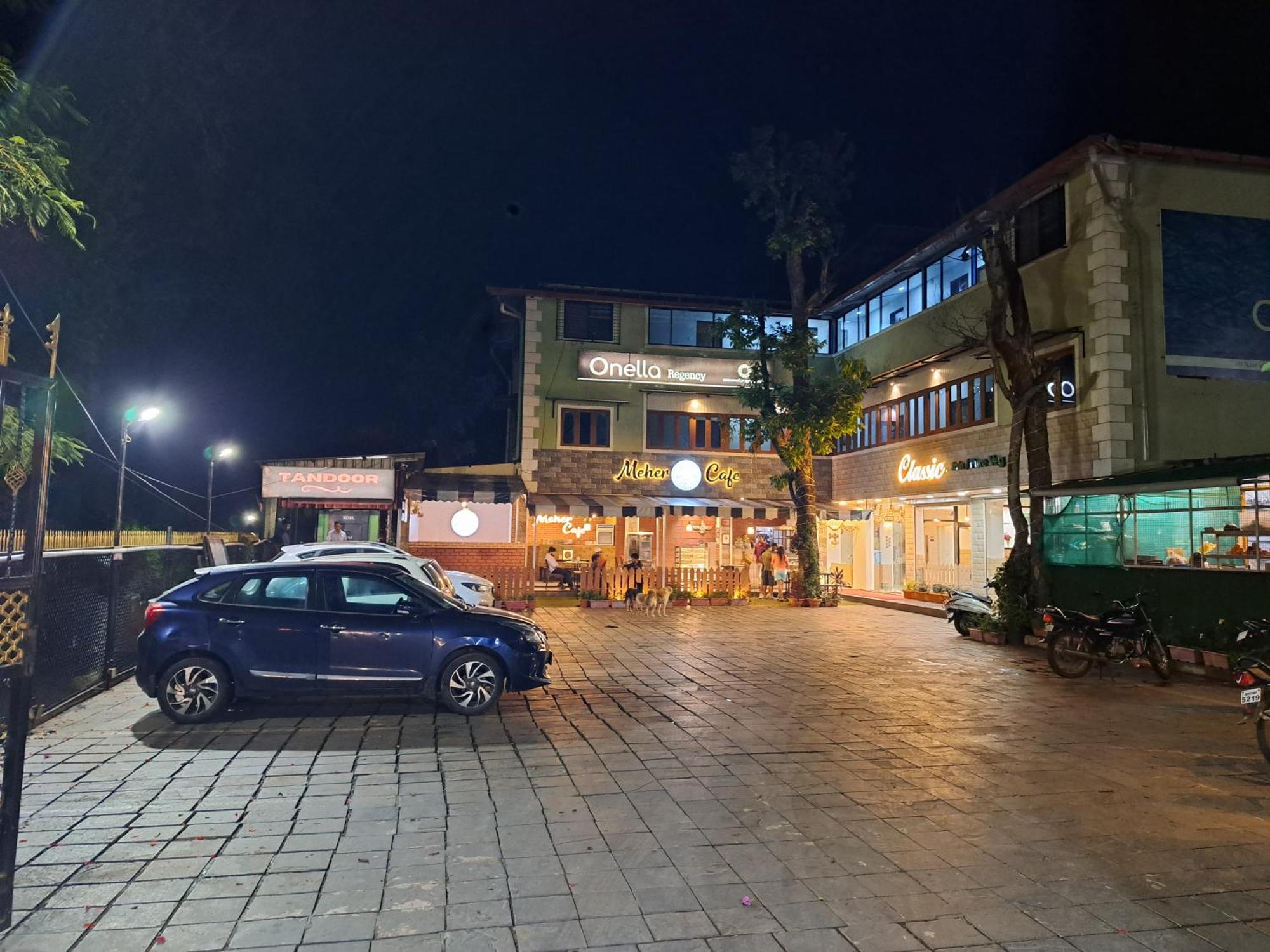 فندق Onella Regency بانتشجانى المظهر الخارجي الصورة